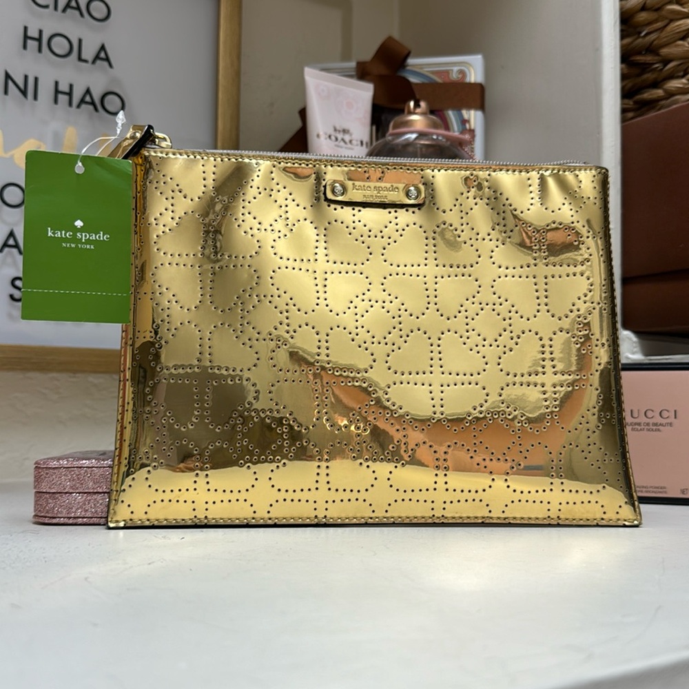 🎄🎁NWT, Kate Spade  large zip pouch in gold